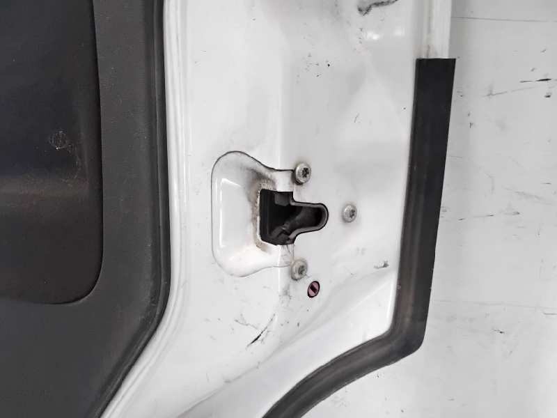 Recambio de puerta lateral corredera derecha para opel combo (corsa c) 1.3 16v cdti cat (z 13 dt / ln9) referencia OEM IAM   