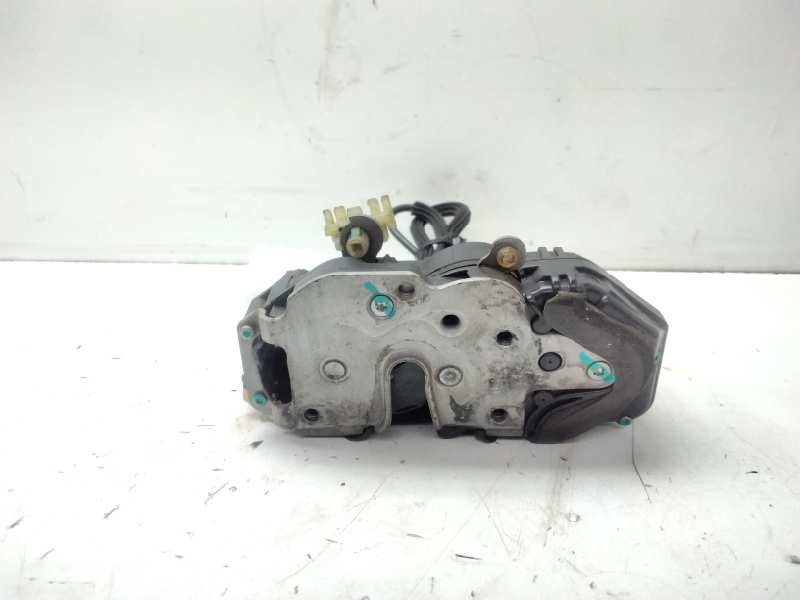 Recambio de cerradura puerta delantera izquierda para opel insignia berlina cosmo referencia OEM IAM 13503801  