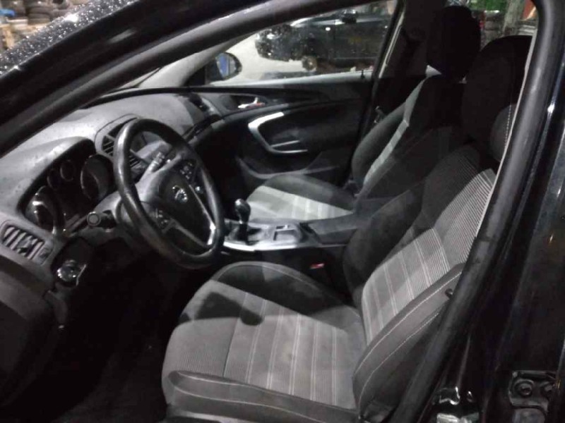 opel insignia sports tourer del año 2012