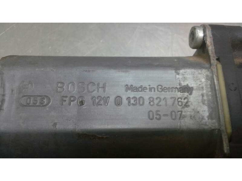 Recambio de motor elevalunas delantero derecho para peugeot 206 berlina xs clim referencia OEM IAM 0130821762  