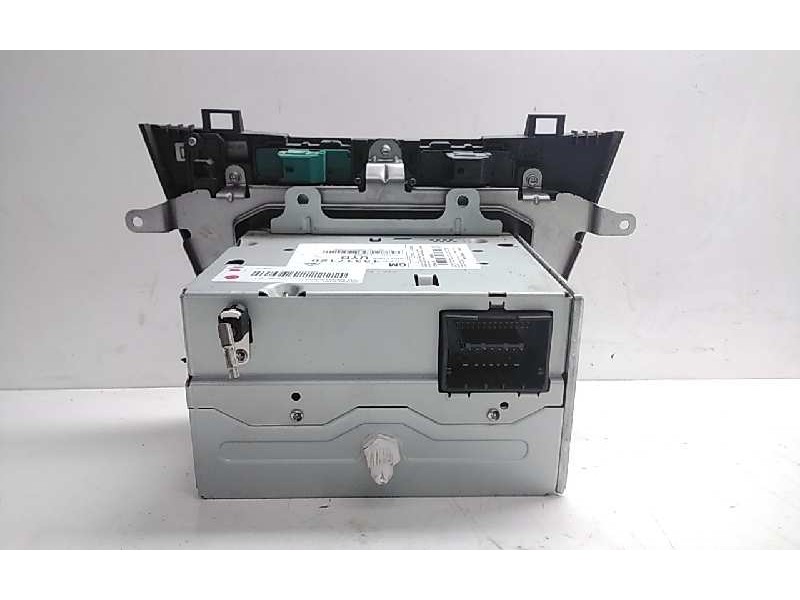 Recambio de sistema audio / radio cd para opel insignia berlina cosmo referencia OEM IAM GM13317120  