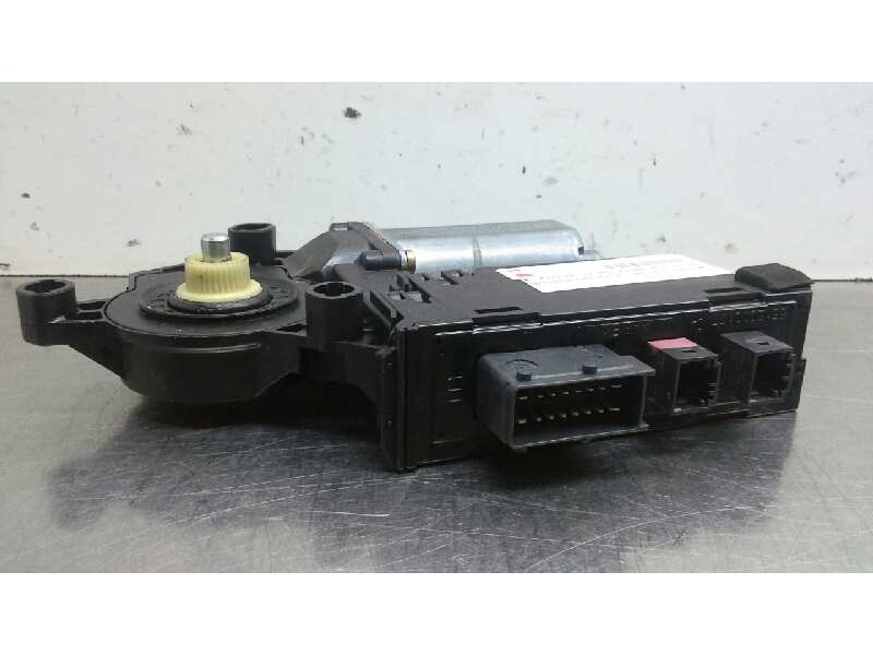 Recambio de motor elevalunas delantero izquierdo para peugeot 307 break / sw (s1) sw pack referencia OEM IAM 9637130580 01308217