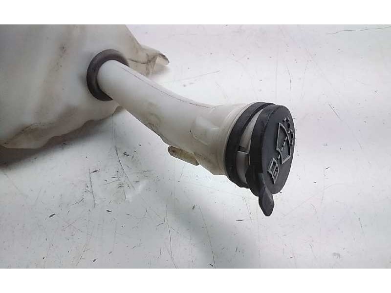 Recambio de deposito limpia para opel insignia berlina cosmo referencia OEM IAM 40114137  