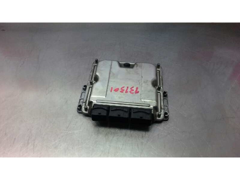 Recambio de centralita motor uce para renault megane i fase 2 classic (la..) 1.9 dci privilege referencia OEM IAM  299 