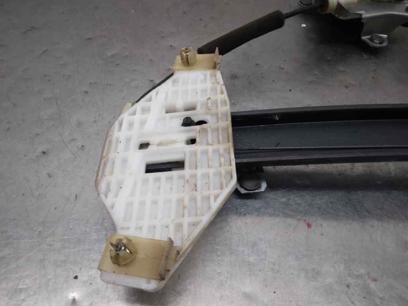 Recambio de elevalunas delantero derecho para hyundai accent (lc) crdi gl referencia OEM IAM 8262025000YN  