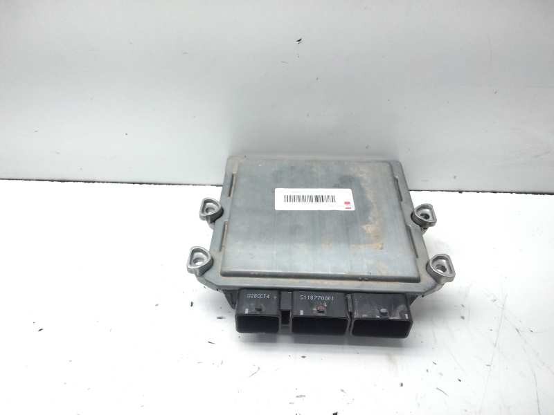 Recambio de centralita motor uce para citroen c5 berlina 2.0 16v cat (rfn / ew10j4) referencia OEM IAM 5WS40199DT  