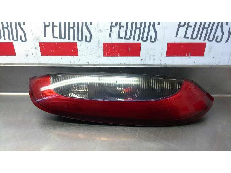 Recambio de piloto trasero derecho para opel corsa c comfort referencia OEM IAM 09196364  