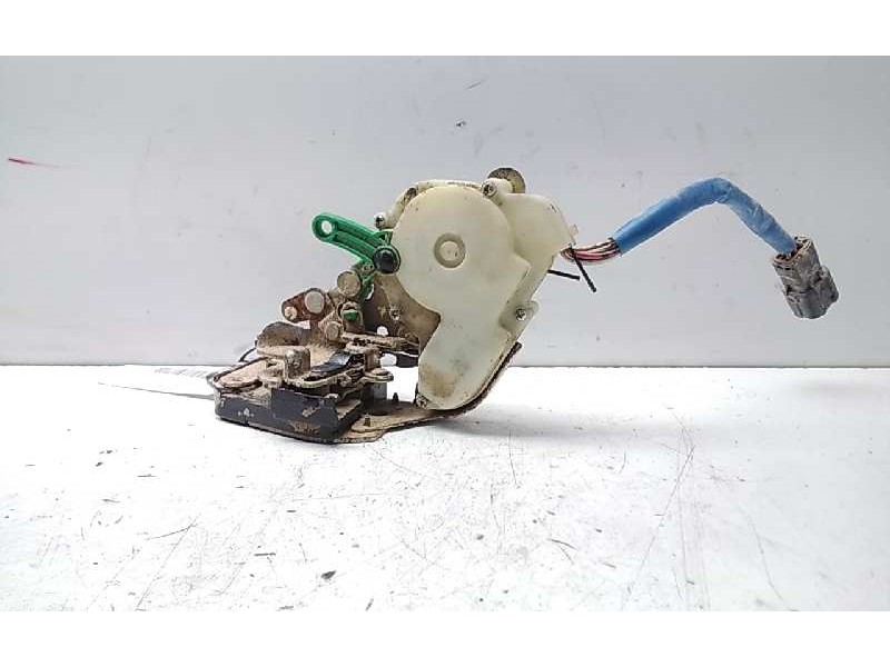 Recambio de cerradura puerta trasera derecha para kia sorento 2.5 crdi active referencia OEM IAM 814203E010  