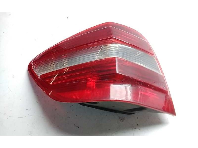 Recambio de piloto trasero izquierdo para mercedes clase m (w164) 280 / 300 cdi (164.120) referencia OEM IAM 2332246  