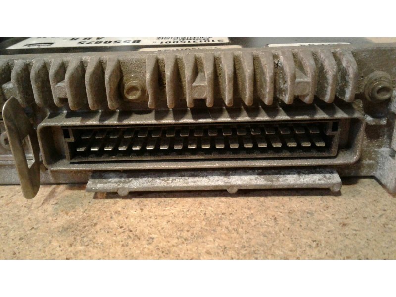 Recambio de centralita motor uce para peugeot 605 2.0 referencia OEM IAM S101315001 B550975 9607918680