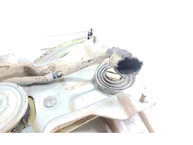 Recambio de elevalunas trasero izquierdo para kia sorento 2.5 crdi active referencia OEM IAM 834503E000  