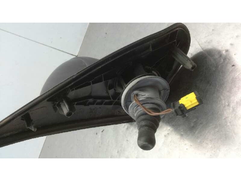 Recambio de retrovisor izquierdo para peugeot 206 berlina e-music referencia OEM IAM 018015  