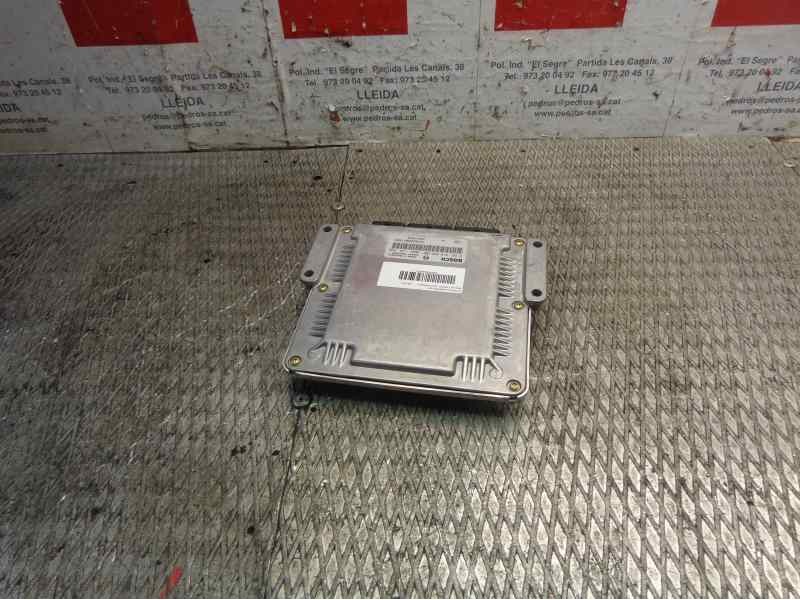 Recambio de centralita motor uce para renault trafic caja cerrada (ab 4.01) 1.9 diesel referencia OEM IAM 8200118526 BOSCH 350