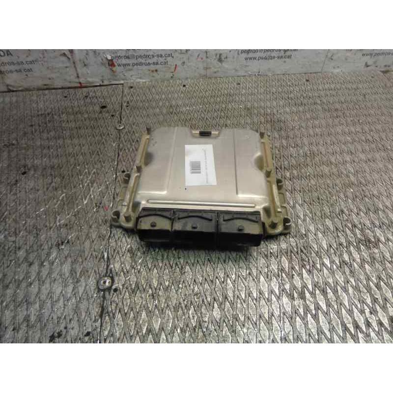 Recambio de centralita motor uce para renault trafic caja cerrada (ab 4.01) 1.9 diesel referencia OEM IAM 8200118526 BOSCH 348