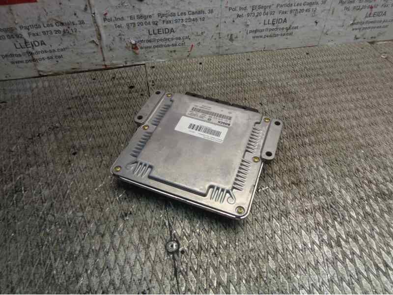 Recambio de centralita motor uce para renault trafic caja cerrada (ab 4.01) 1.9 diesel referencia OEM IAM 820018526 193 