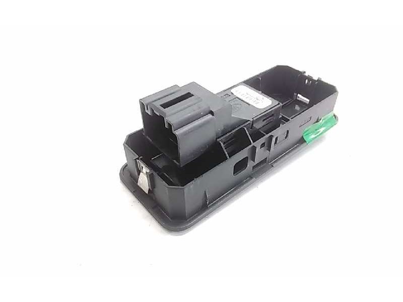 Recambio de mando elevalunas trasero derecho para land rover range rover sport v6 td hse referencia OEM IAM YUD501070PVJ  