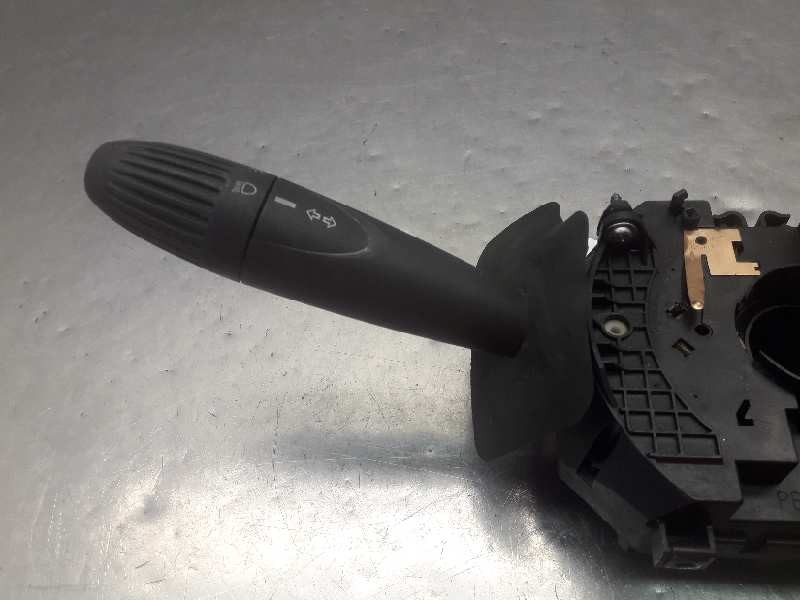 Recambio de mando luces para fiat doblo (119) 1.9 8v dynamic / multijet dynamic plus (77kw) referencia OEM IAM 0735416662  