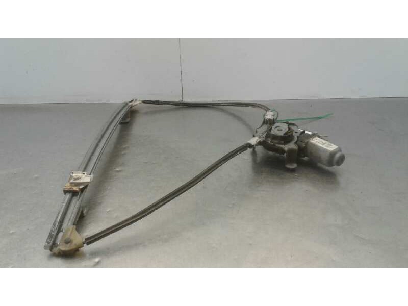 Recambio de elevalunas delantero izquierdo para renault clio ii fase ii (b/cb0) authentique referencia OEM IAM 7700842247  