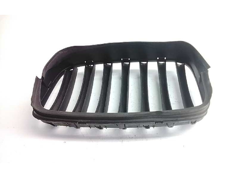 Recambio de rejilla paragolpes derecha para bmw x5 (e70) 3.0 turbodiesel cat referencia OEM IAM 51137171396  