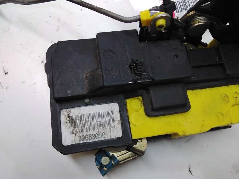 Recambio de cerradura puerta trasera derecha para volvo xc70 d5 awd kinetic referencia OEM IAM 3066050  