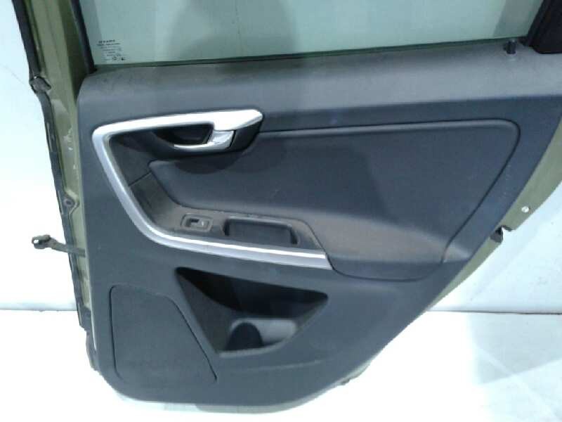 Recambio de puerta trasera derecha para volvo xc60 momentum awd referencia OEM IAM   