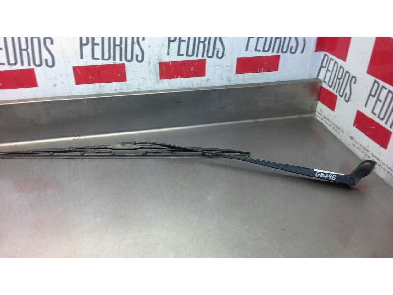 Recambio de brazo limpia delantero izquierdo para citroen xsara picasso 2.0 hdi exclusive referencia OEM IAM   