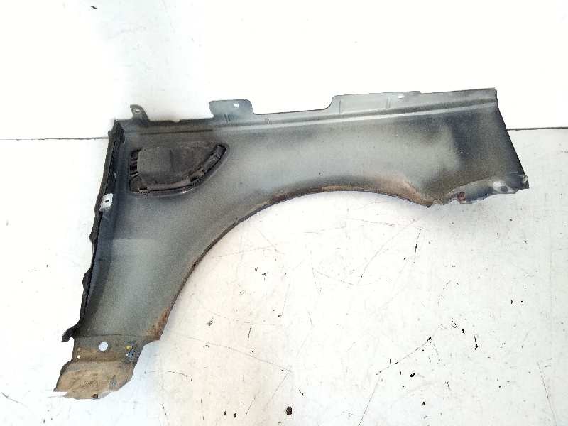 Recambio de aleta delantera izquierda para land rover range rover sport v6 td hse referencia OEM IAM   