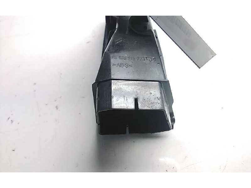 Recambio de aireador izquierdo para citroen c4 grand picasso sx referencia OEM IAM 9657691577  