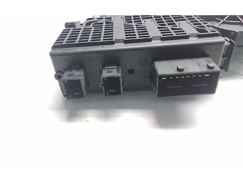 Recambio de motor elevalunas delantero izquierdo para citroen c4 grand picasso referencia OEM IAM 9682495680  