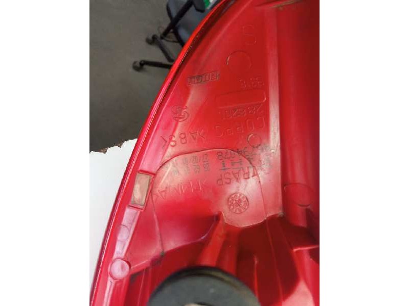 Recambio de piloto trasero izquierdo para fiat punto berlina (188) 1.9 diesel eco referencia OEM IAM   46301
