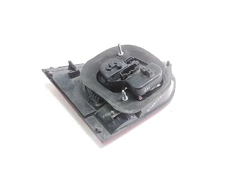 Recambio de piloto trasero derecho porton para volkswagen golf vi (5k1) rabbit bluemotion referencia OEM IAM 5K0945260  