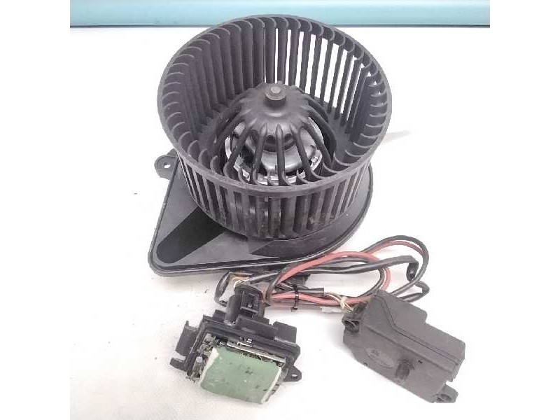 Recambio de motor calefaccion para renault trafic caja cerrada (ab 4.01) 1.9 diesel referencia OEM IAM   46397