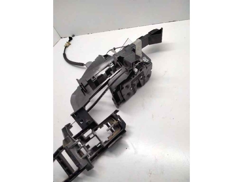 Recambio de cerradura puerta trasera derecha para ford focus berlina (cap) ghia referencia OEM IAM 4M5AR26412BB »PBT GF 30« 2400