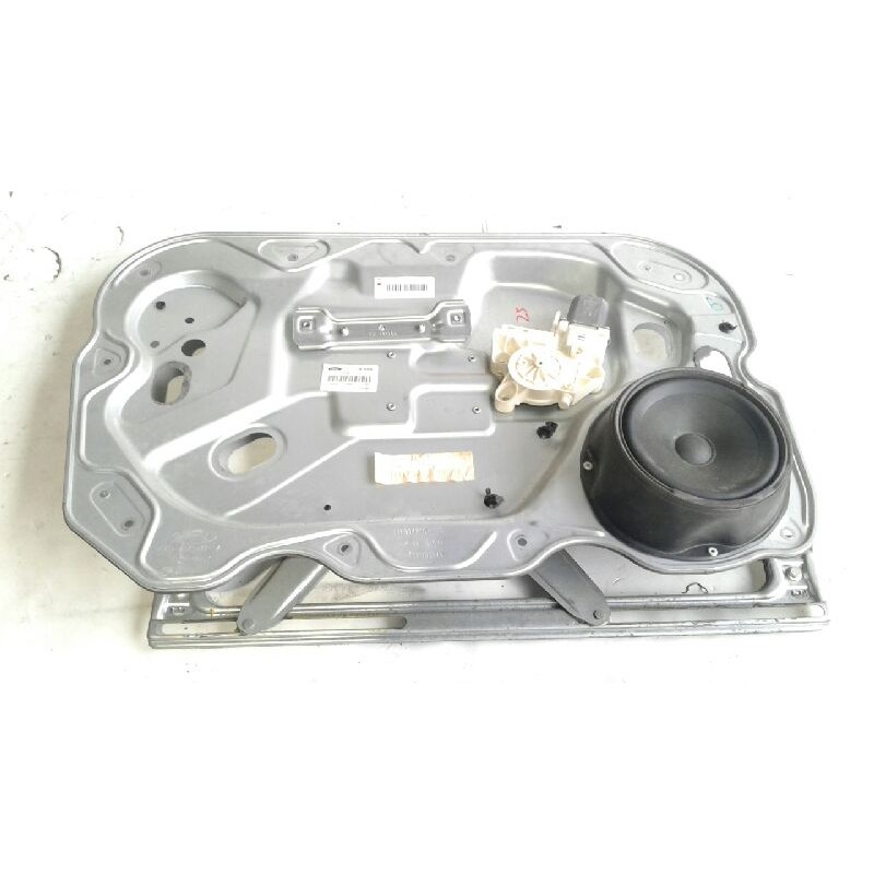 Recambio de elevalunas delantero izquierdo para ford focus berlina (cap) ghia referencia OEM IAM 984562108  