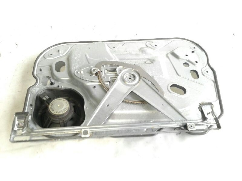 Recambio de elevalunas delantero izquierdo para ford focus berlina (cap) ghia referencia OEM IAM 984562108  
