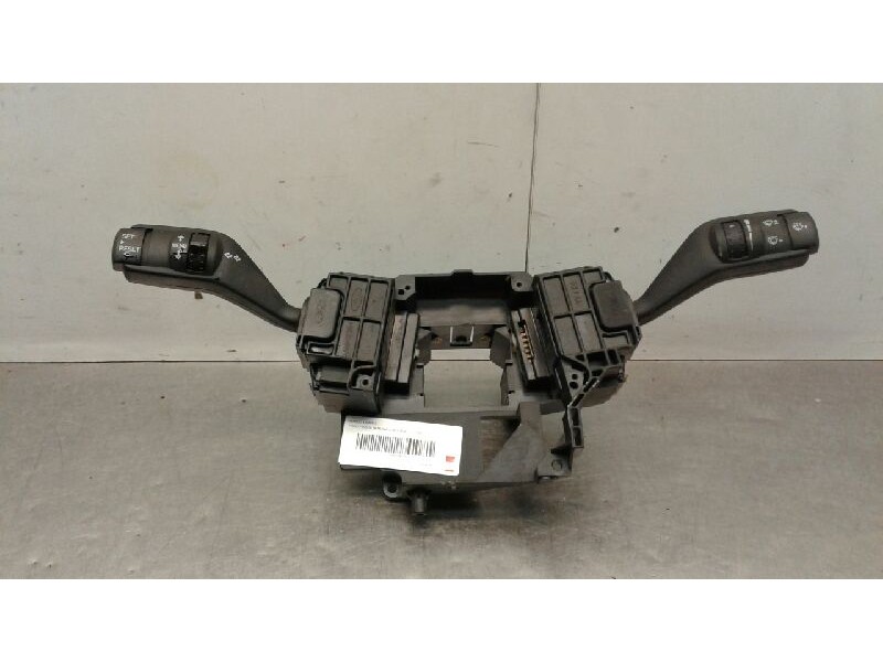 Recambio de mando limpia para ford focus berlina (cap) ghia referencia OEM IAM 1350067  