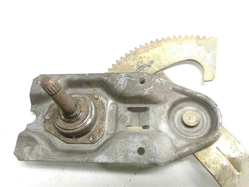 Recambio de elevalunas trasero izquierdo para ford fiesta berl./courier 1.1 cat referencia OEM IAM   46584