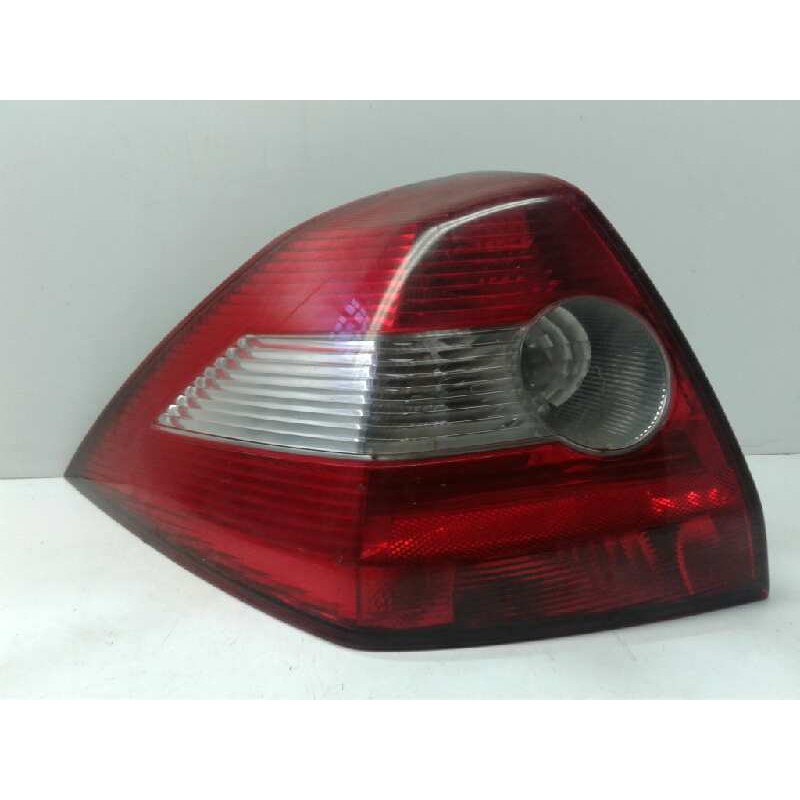 Recambio de piloto trasero izquierdo para renault megane ii classic berlina confort authentique referencia OEM IAM 8200142682  