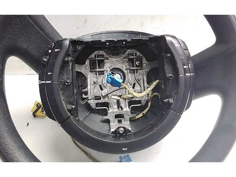 Recambio de volante para citroen c4 berlina collection referencia OEM IAM 4109JE  