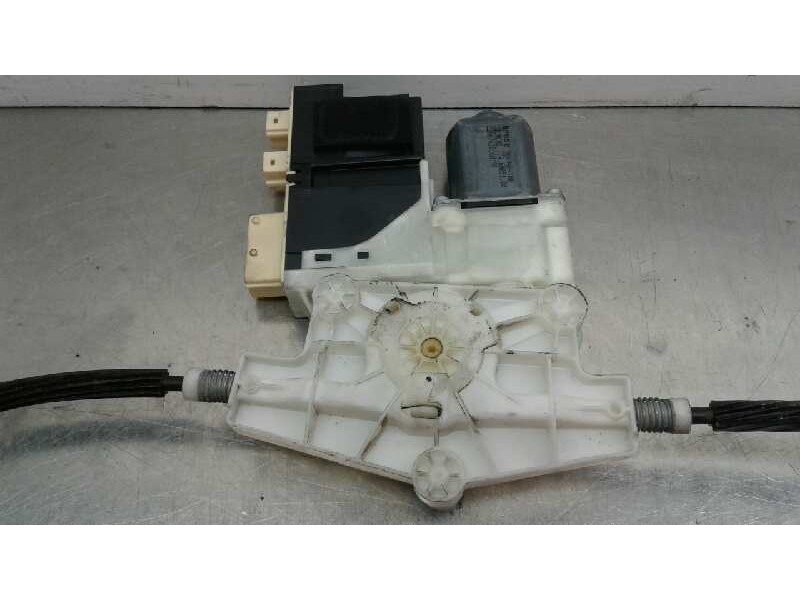 Recambio de elevalunas delantero derecho para citroen c4 berlina exclusive referencia OEM IAM 9681575880  