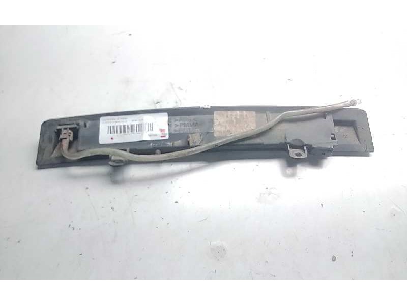 Recambio de luz central de freno para citroen c4 berlina lx referencia OEM IAM   
