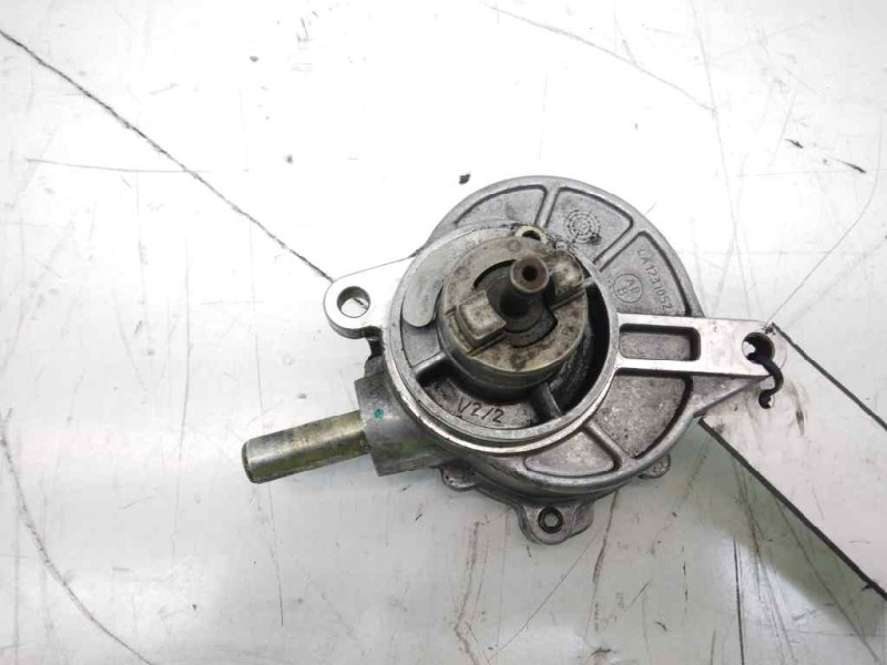 Recambio de depresor freno / bomba vacio para mercedes clase c (w203) sportcoupe c 200 cdi (la) (203.707) referencia OEM IAM A64