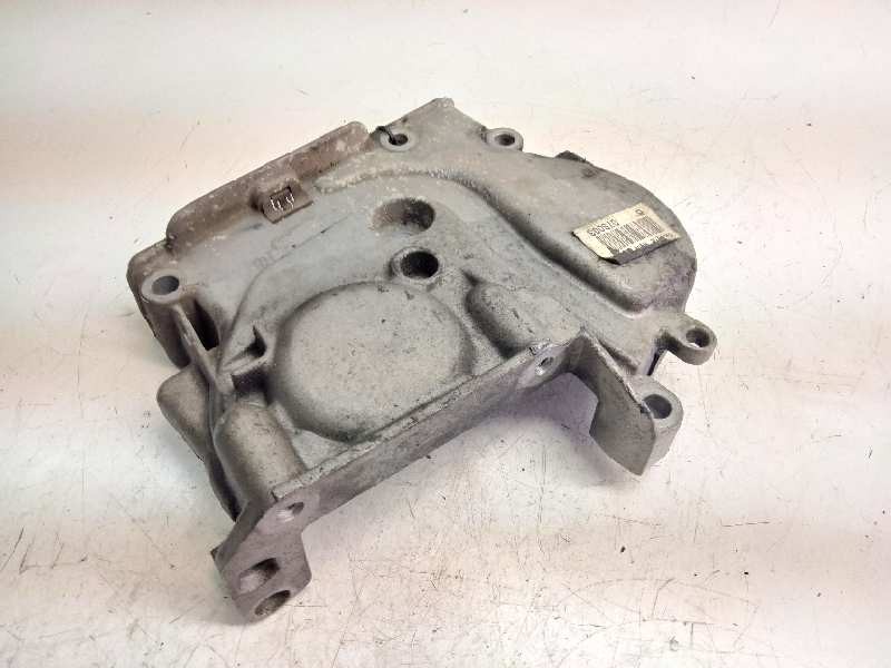 Recambio de tapa distribucion exterior para renault megane ii berlina 5p expression referencia OEM IAM   