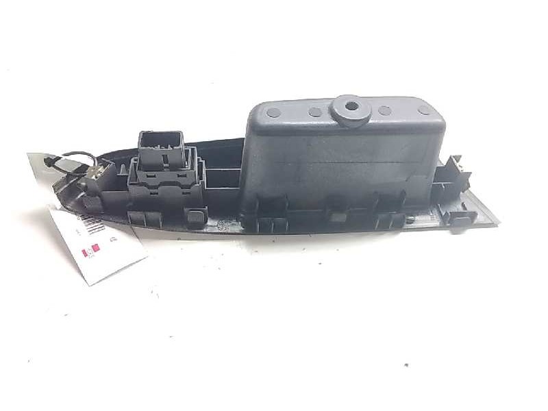 Recambio de mando elevalunas trasero derecho para hyundai getz (tb) 1.3 gls referencia OEM IAM   