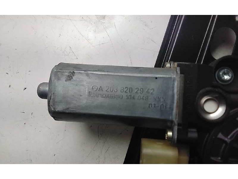 Recambio de elevalunas trasero izquierdo para mercedes clase c (w203) familiar c 220 t cdi (203.206) referencia OEM IAM A2038202