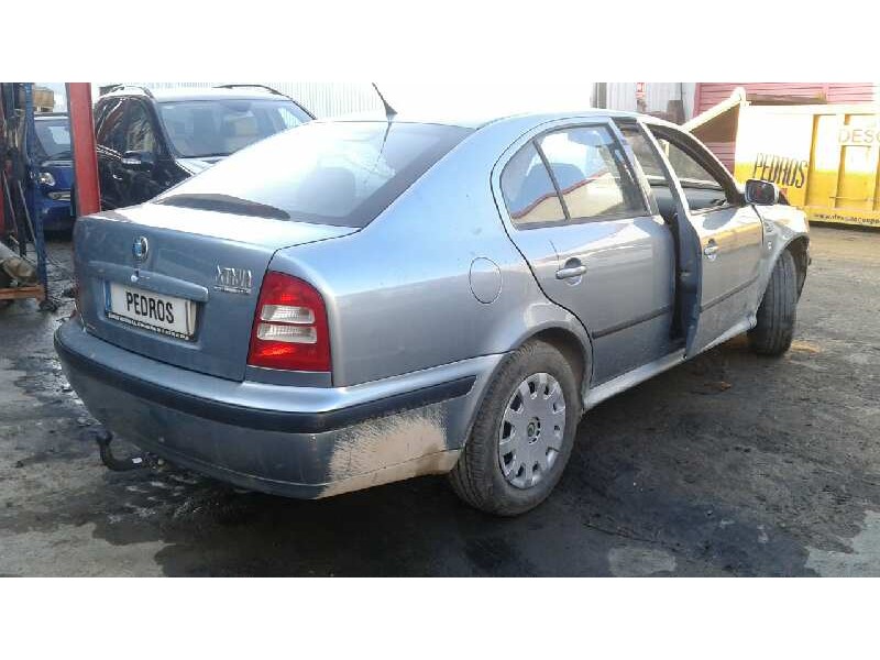 skoda octavia berlina (1u2) del año 2003