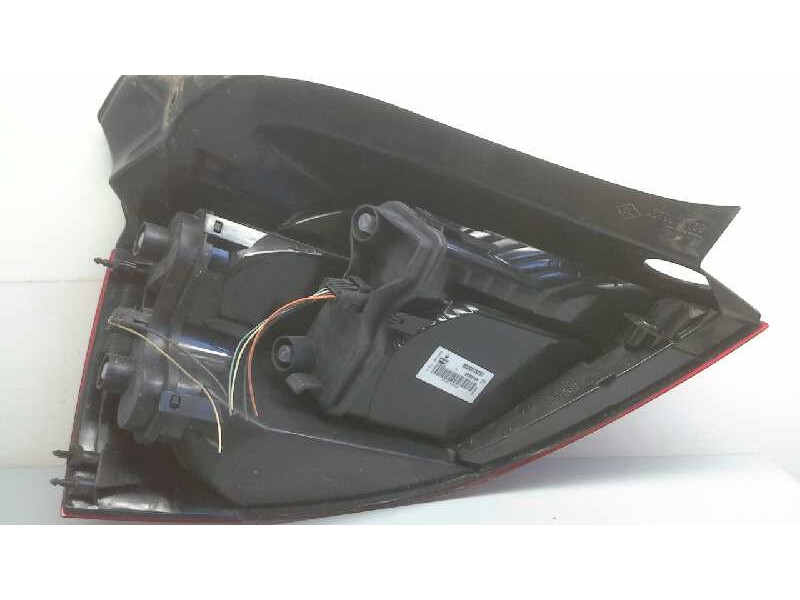 Recambio de piloto trasero derecho para renault megane ii berlina 5p authentique referencia OEM IAM 8200073237  