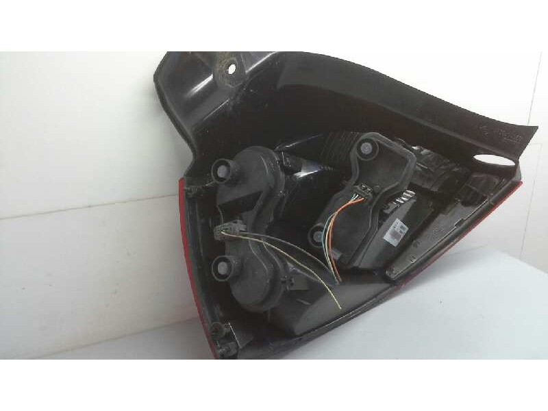 Recambio de piloto trasero derecho para renault megane ii berlina 5p authentique referencia OEM IAM 8200073237  
