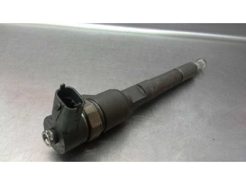 Recambio de inyector para opel corsa d corsavan referencia OEM IAM 0445110083  