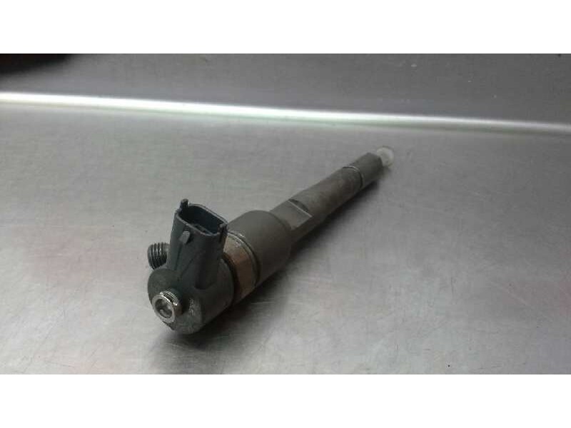 Recambio de inyector para opel corsa d corsavan referencia OEM IAM 0445110083  